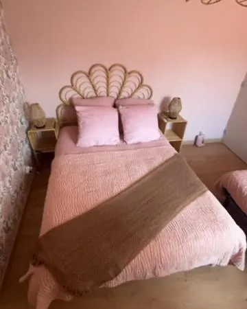 Le D'emmy - Rose Commes