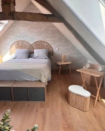 Le D'emmy - Rose Commes