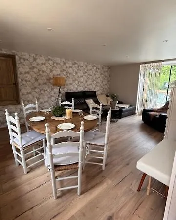 Le D'emmy - Rose Commes