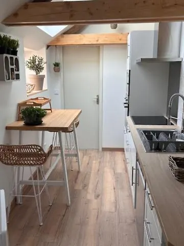 Le D'emmy - Rose Hébergement de vacances Commes